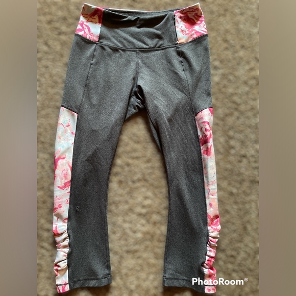 CALIA (SET top/bottoms). by Carrie Underwood - Picture 3 of 6